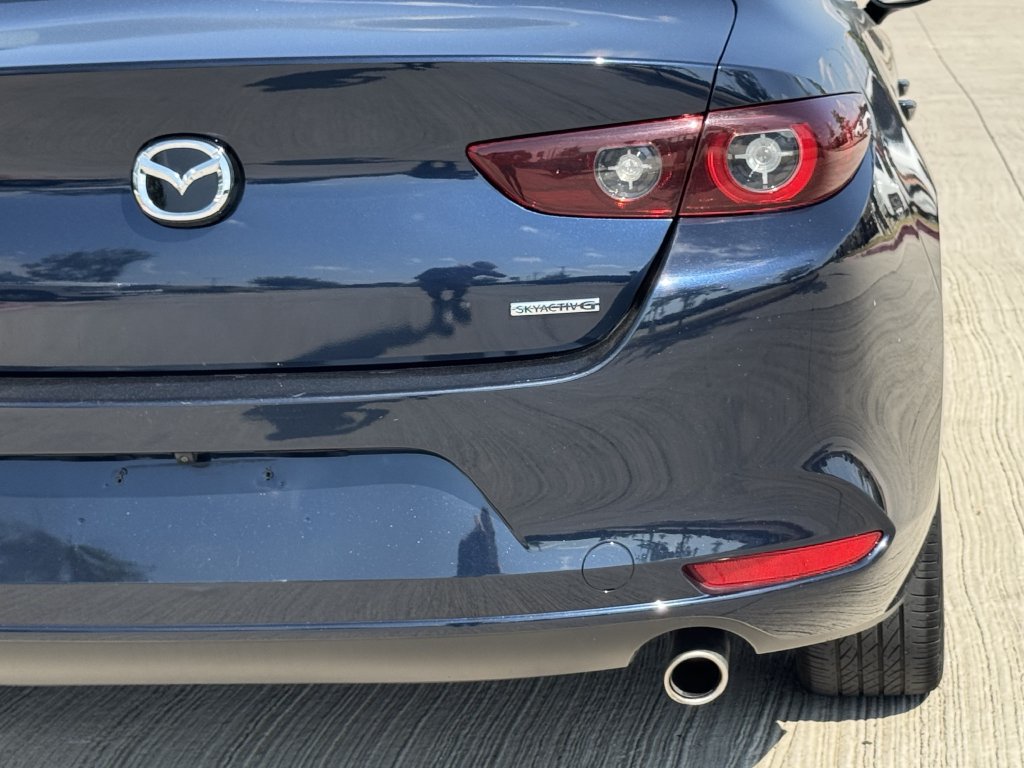 Used 2025 MAZDA MAZDA3 s FWD image 6