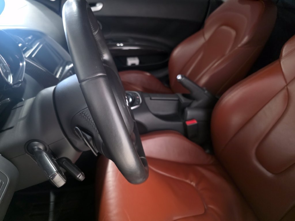 Used 2009 Audi R8 V8 AWD/4WD image 13