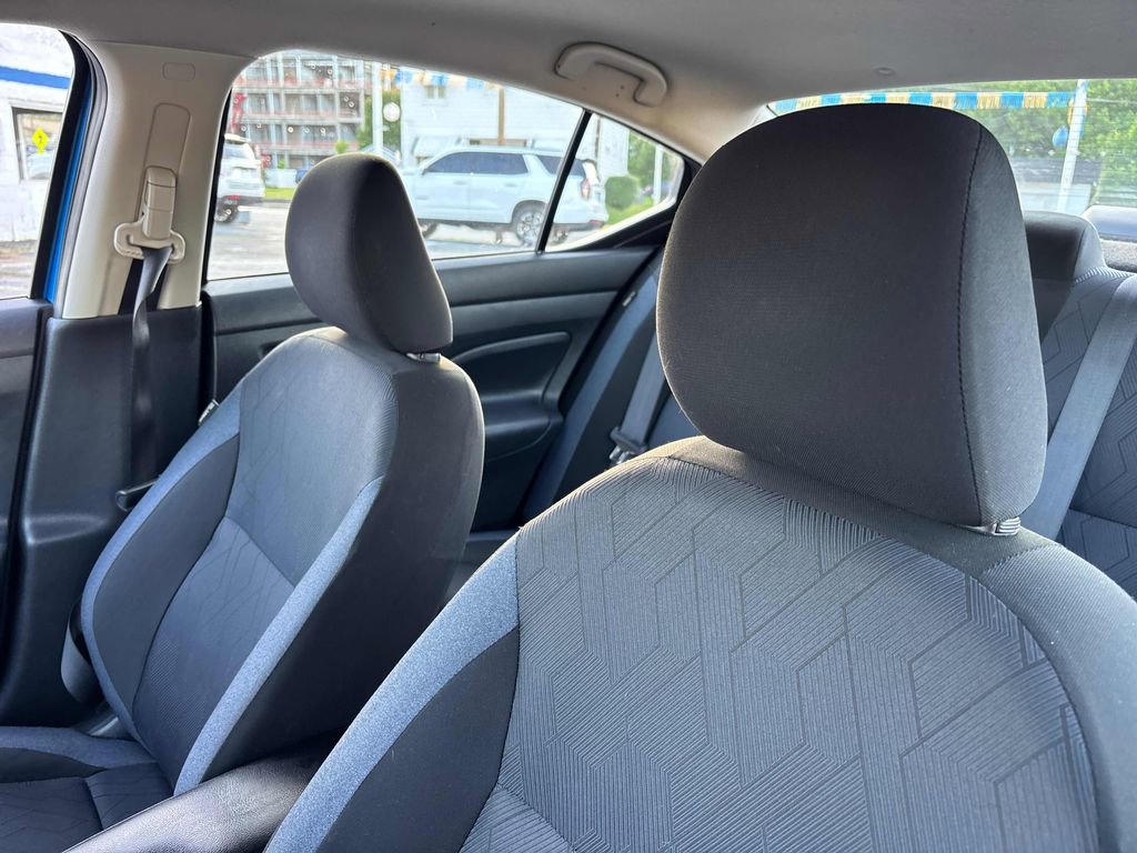 Used 2023 Nissan Versa SV FWD image 13