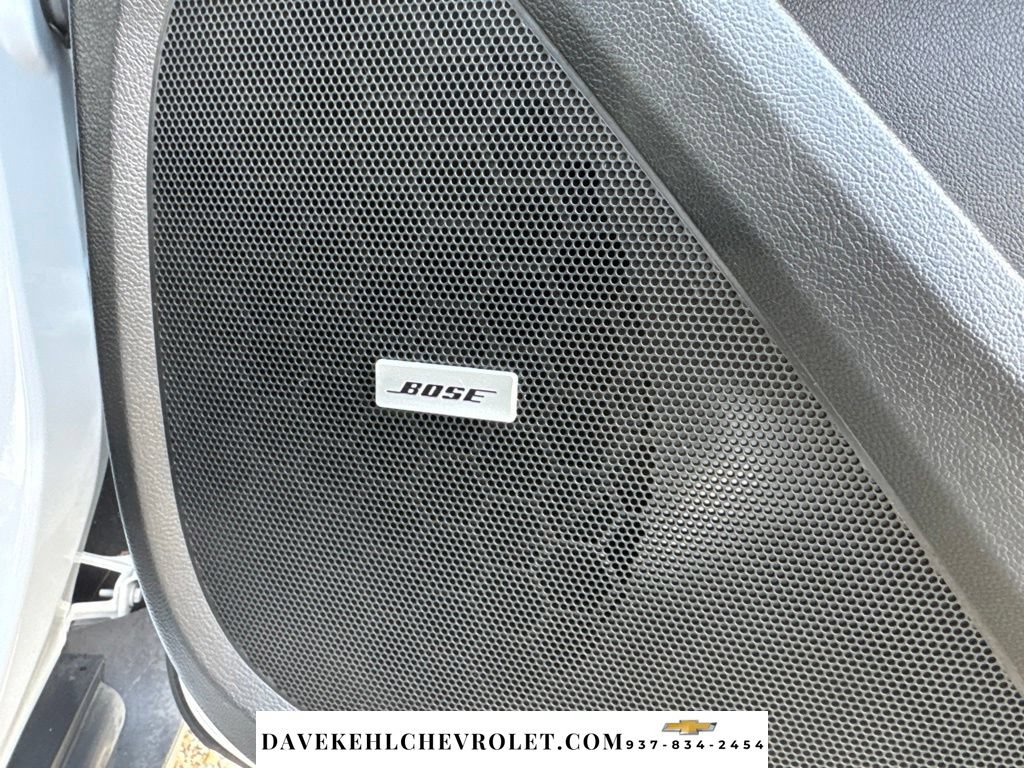 Used 2023 Chevrolet Traverse RS FWD image 29