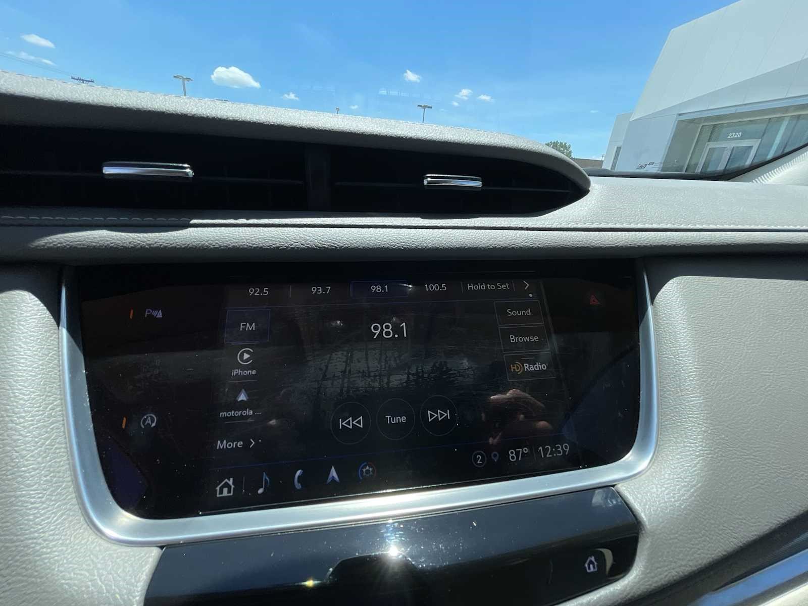 Certified 2025 Cadillac XT5 Premium Luxury AWD/4WD image 13