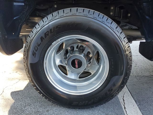 Used 2022 GMC Sierra 3500 Denali image 5