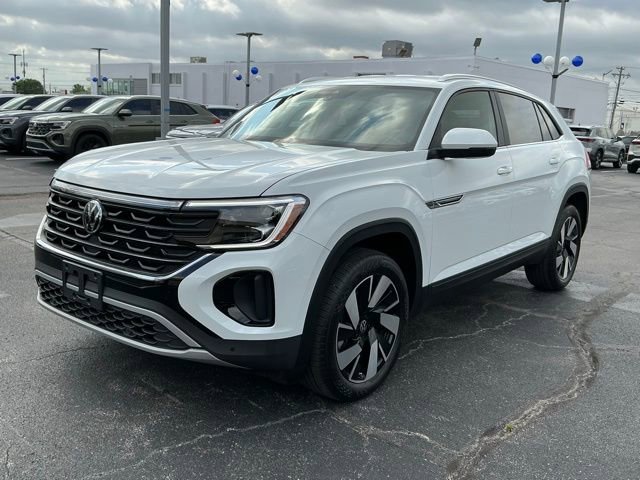 Certified 2025 Volkswagen Atlas Cross Sport SE image 7