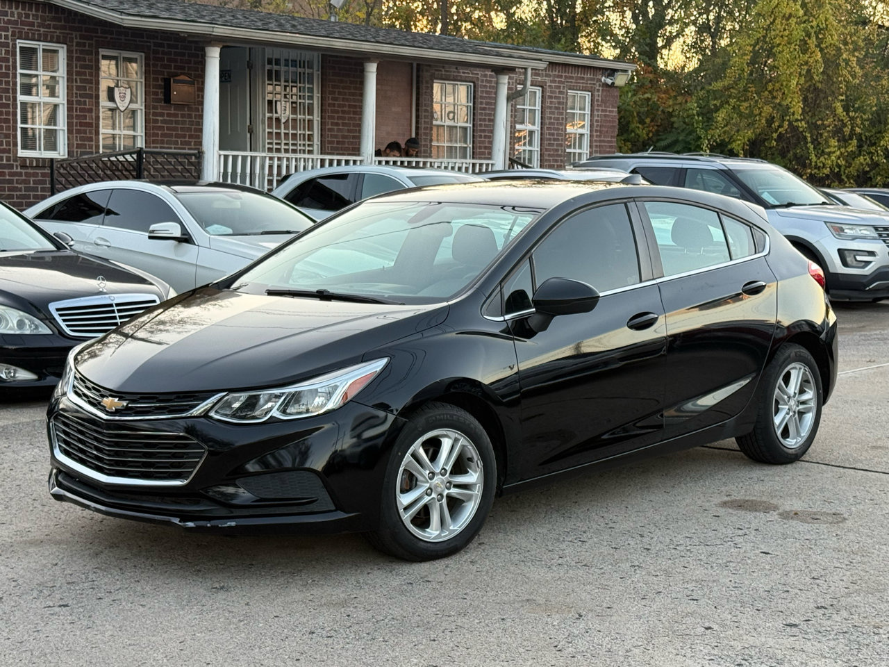 Used 2017 Chevrolet Cruze LT