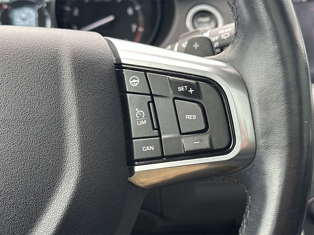 Used 2019 Land Rover Discovery Sport HSE image 22