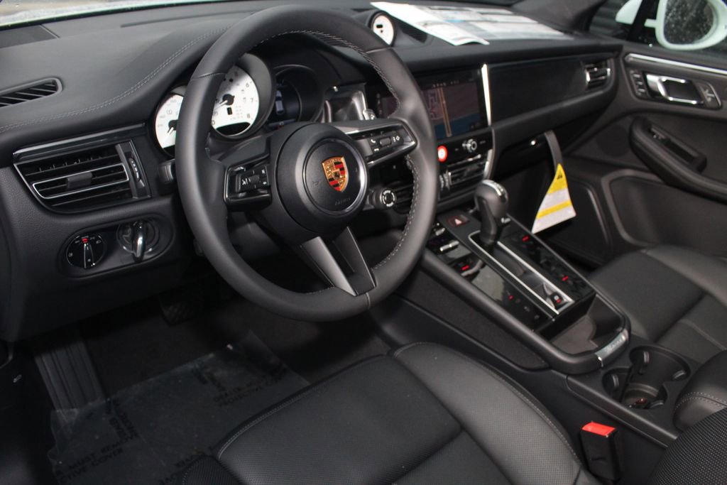 New 2026 Porsche Macan GTS AWD/4WD image 4