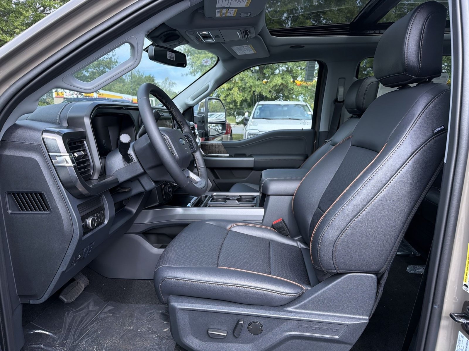 New 2027 Ford F350 Lariat w/ Lariat Ultimate Package AWD/4WD image 23