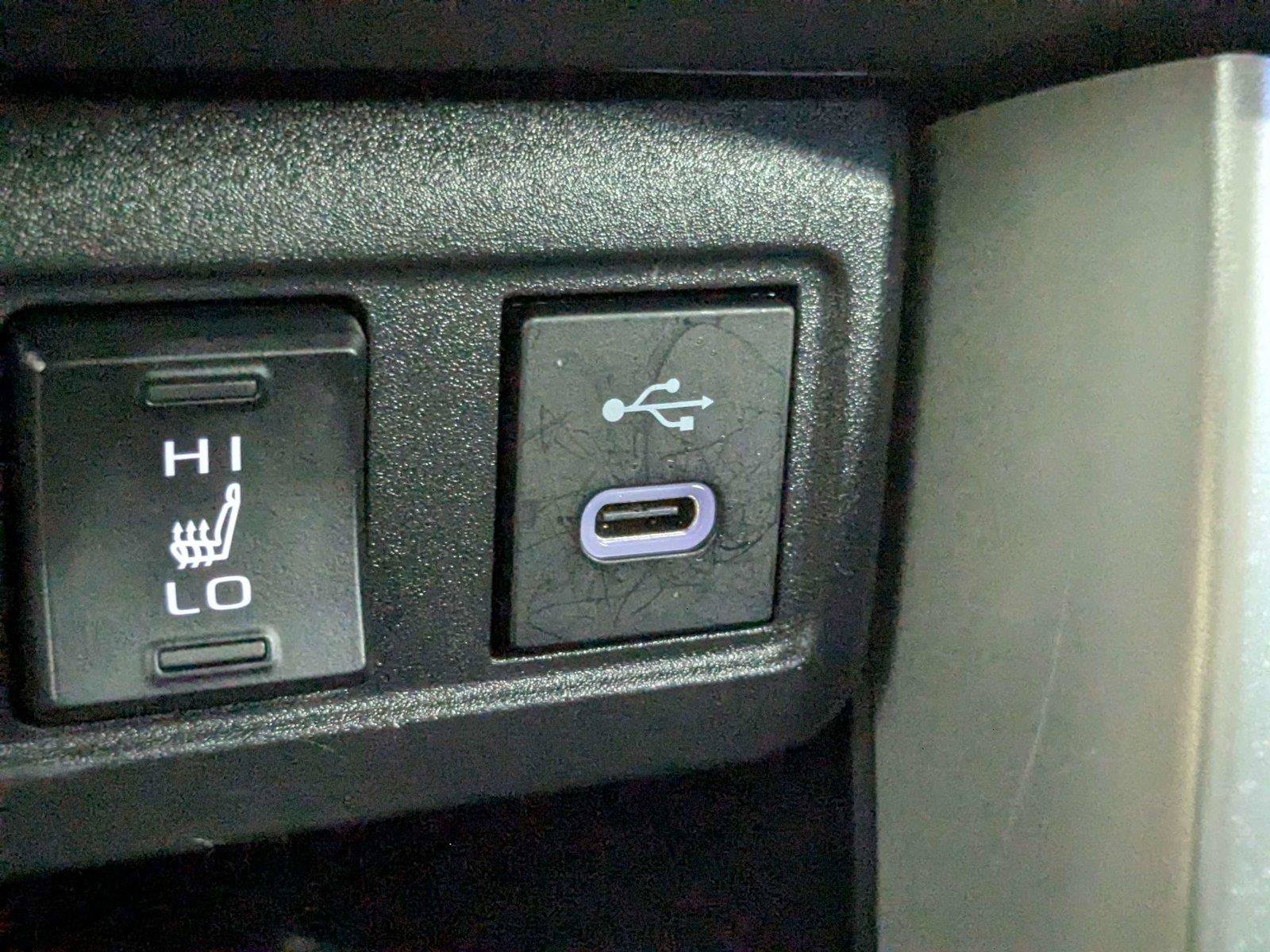 Certified 2025 Toyota Corolla Cross XLE FWD image 25