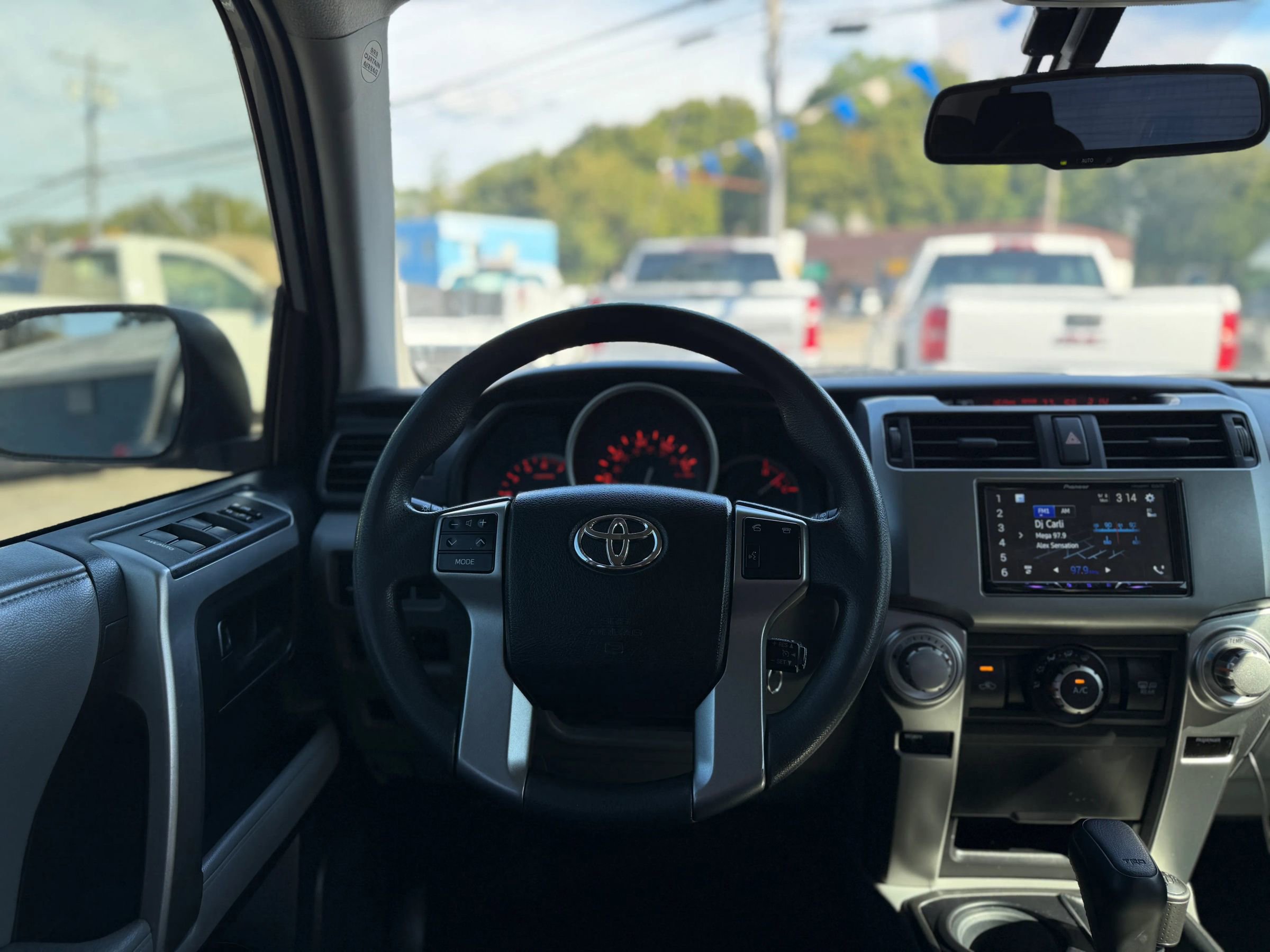 Used 2012 Toyota 4Runner SR5 image 23