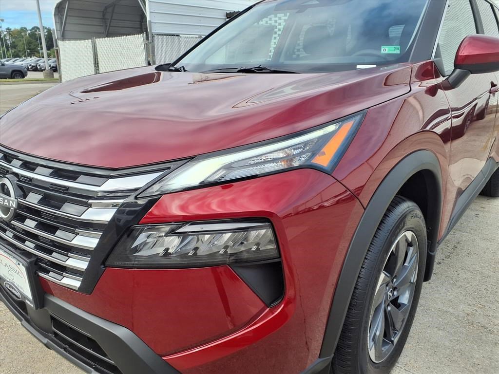 New 2026 Nissan Rogue SV image 3