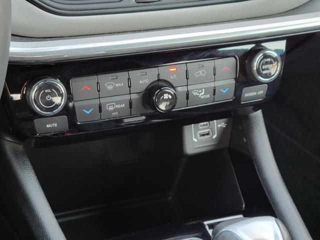 Used 2023 Jeep Compass Limited AWD/4WD image 21