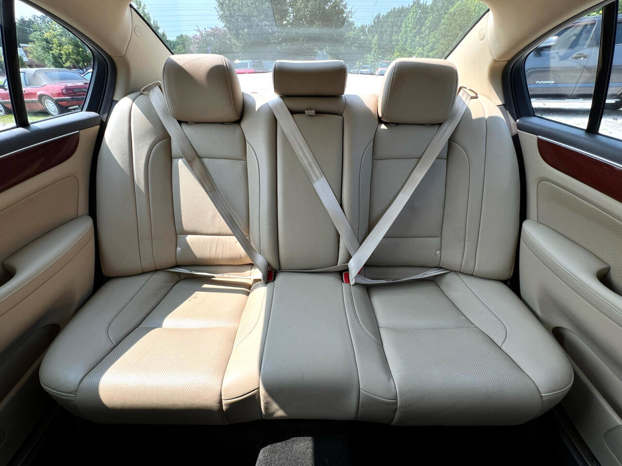 Used 2012 Hyundai Genesis 3.8 image 31