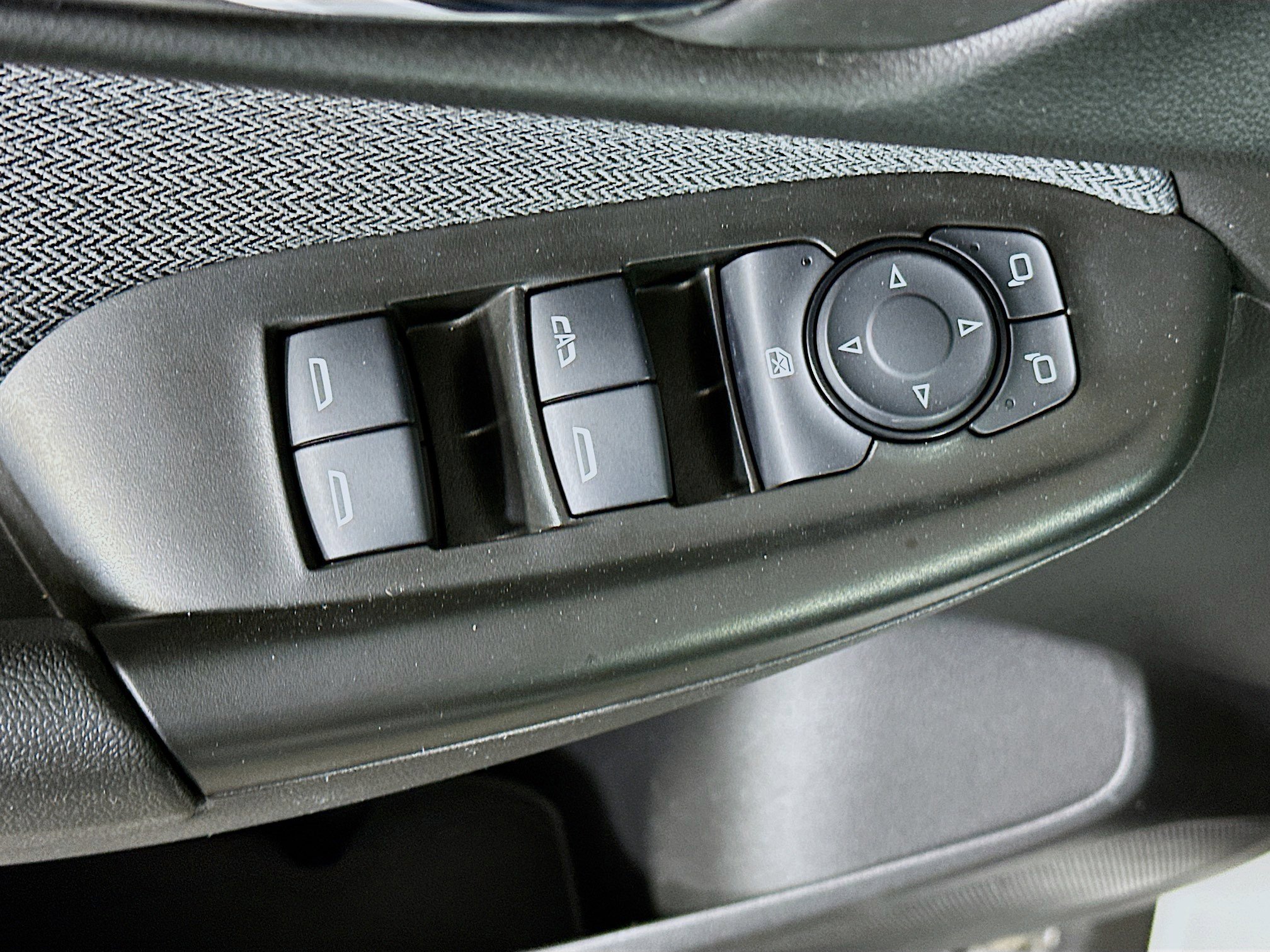 Used 2024 Chevrolet TrailBlazer LS image 15