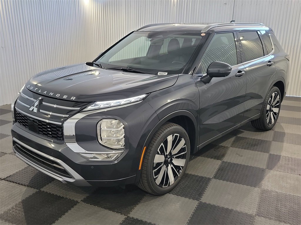 New 2025 Mitsubishi Outlander SEL image 2