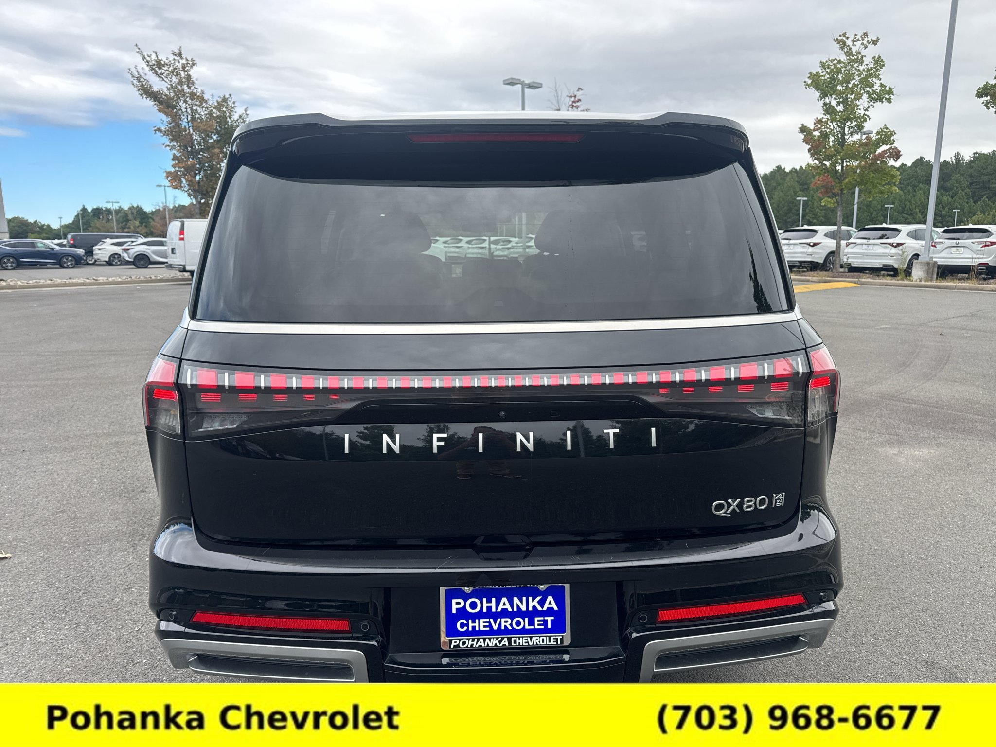 Used 2025 INFINITI QX80 Sensory AWD/4WD image 6