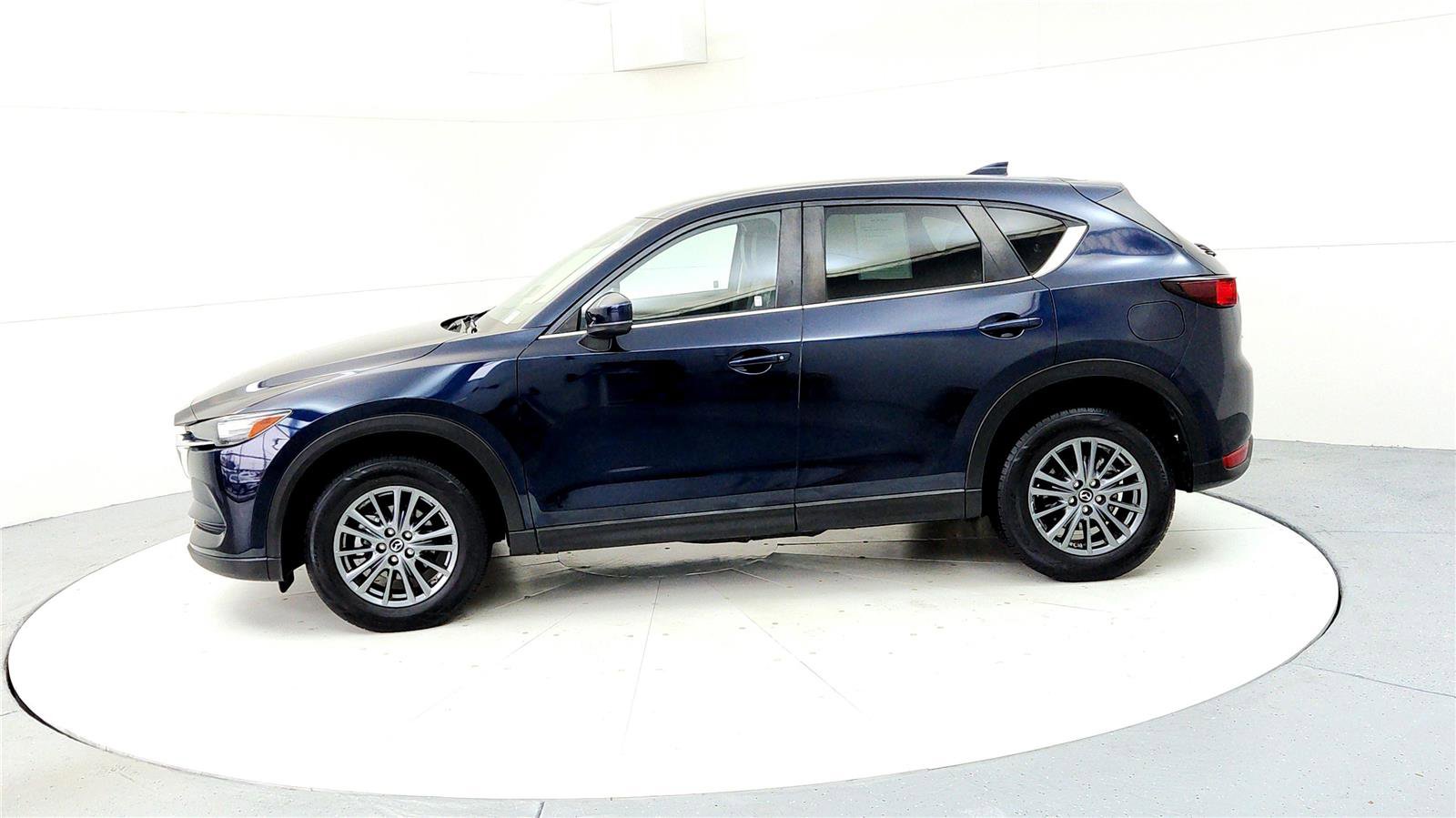 Used 2017 MAZDA CX-5 Touring image 3