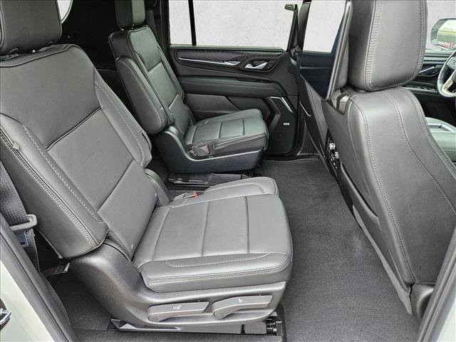 Used 2024 GMC Yukon XL Denali w/ Advanced Technology Package AWD/4WD image 25