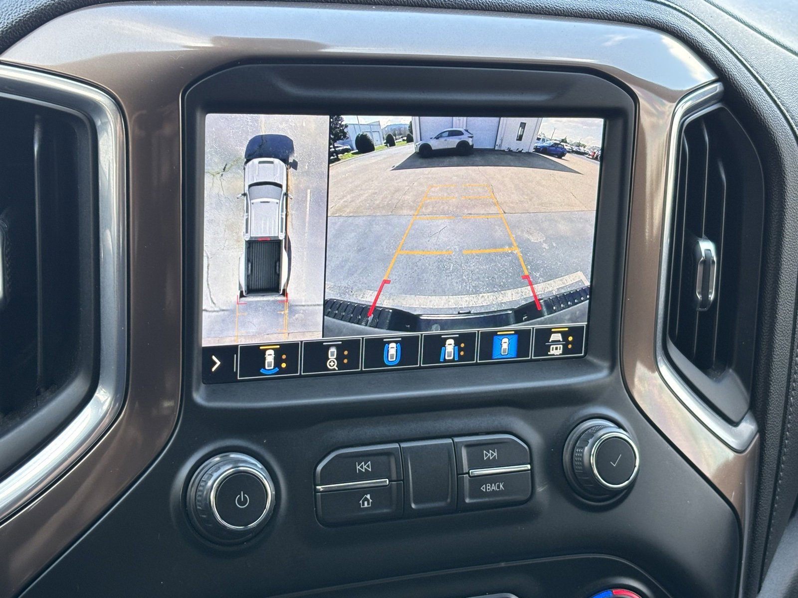 Used 2021 Chevrolet Silverado 3500 High Country image 6