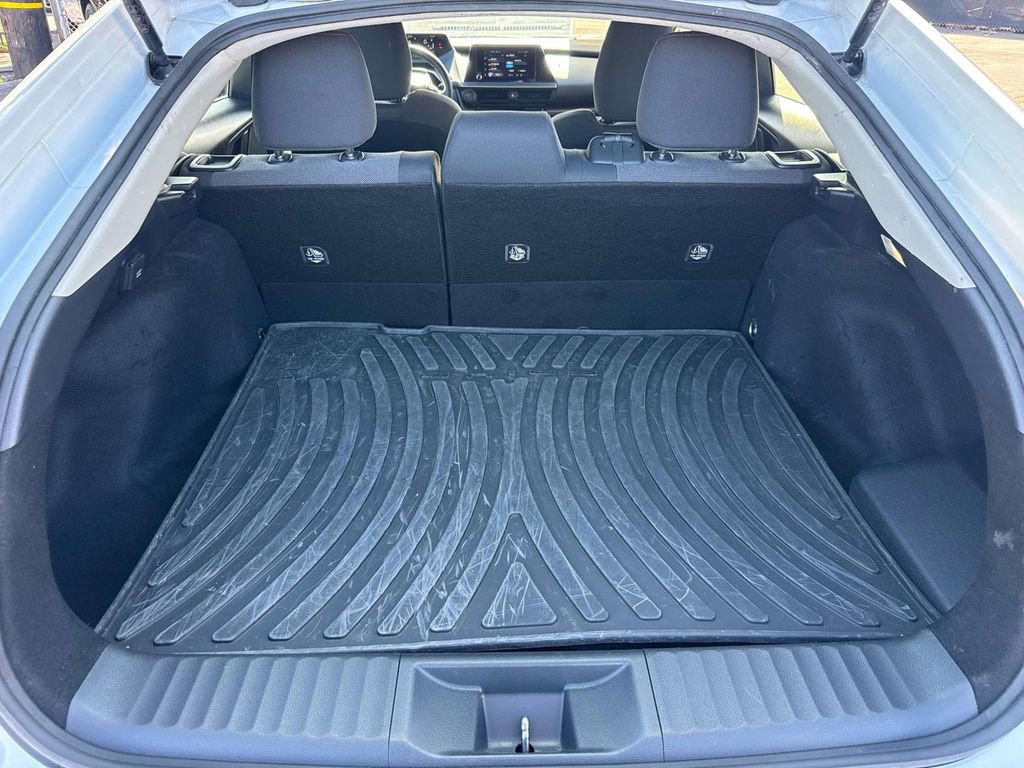 Used 2024 Toyota Prius Prime SE image 6