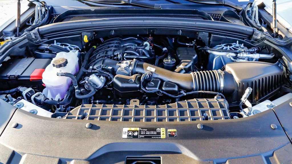 New 2025 Jeep Grand Cherokee L Altitude image 29