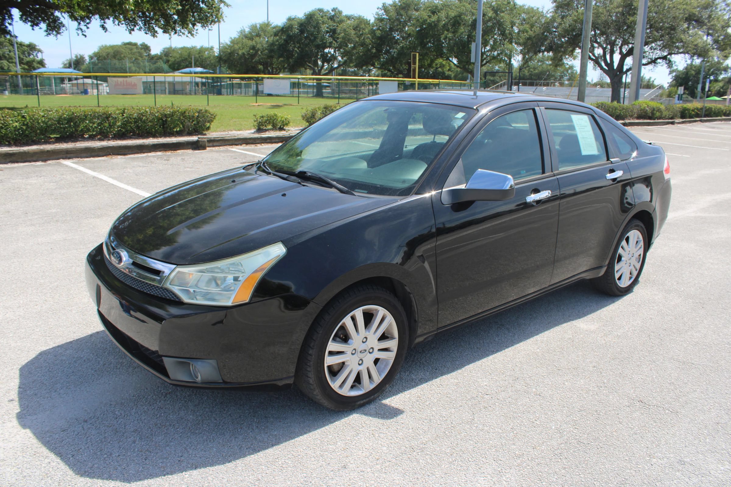 Used 2011 Ford Focus SEL w/ 301A Rapid Spec Order Code FWD image 6