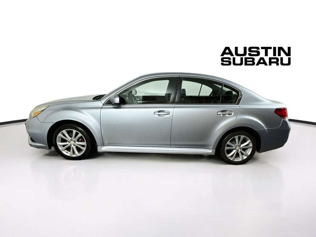 Used 2013 Subaru Legacy 2.5i Premium w/ All-Weather Pkg AWD/4WD image 4