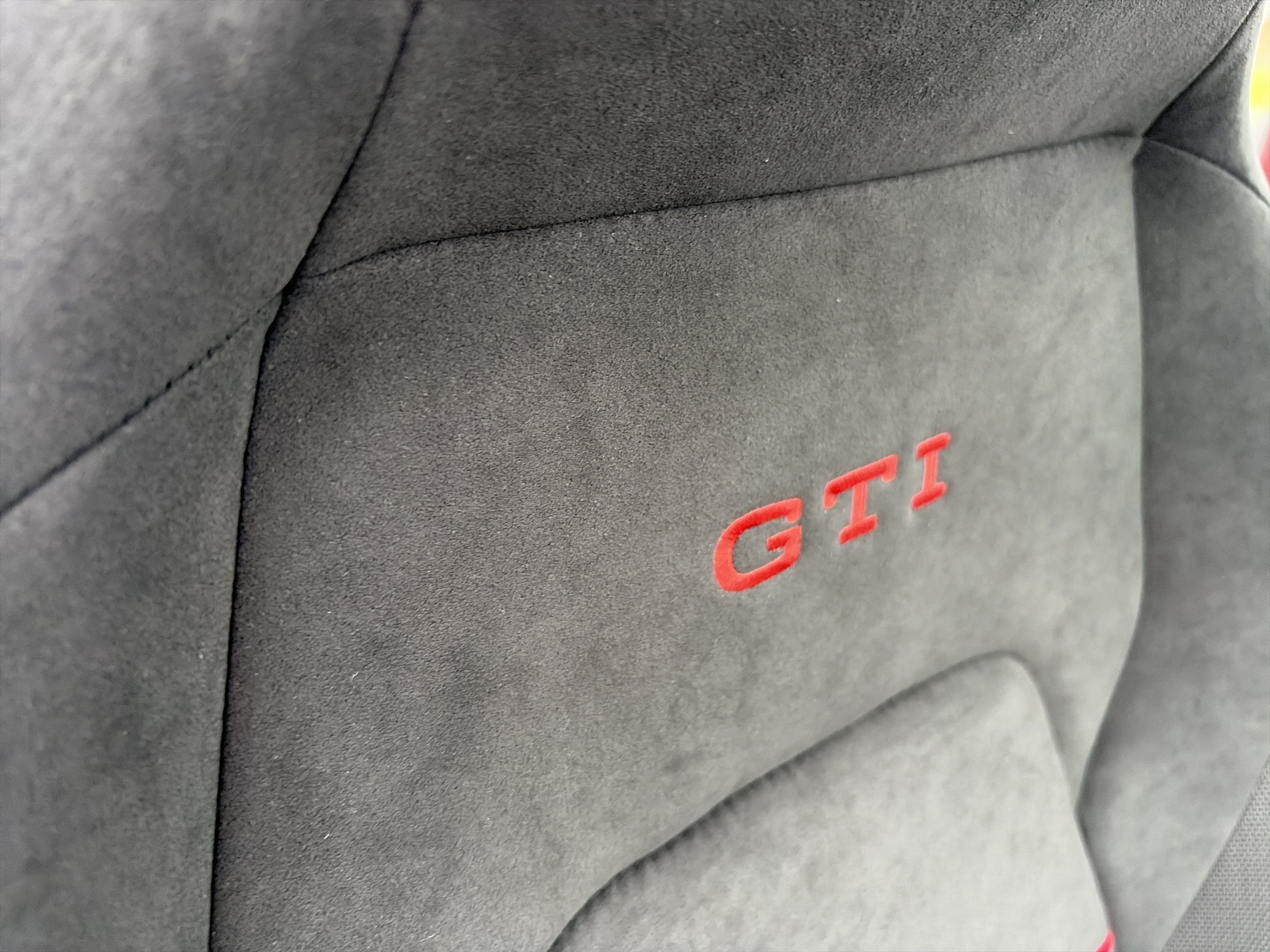 New 2026 Volkswagen GTI SE FWD image 23