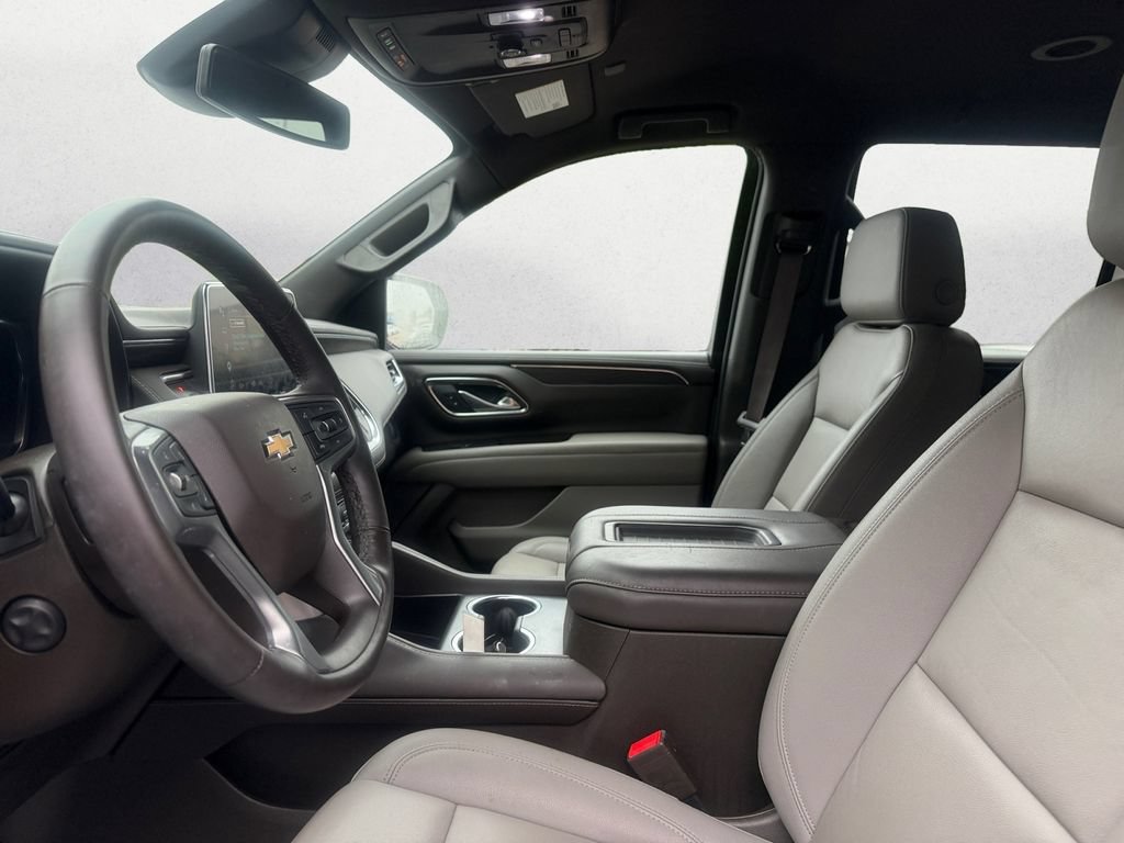 Used 2024 Chevrolet Tahoe LT w/ Luxury Package RWD image 10