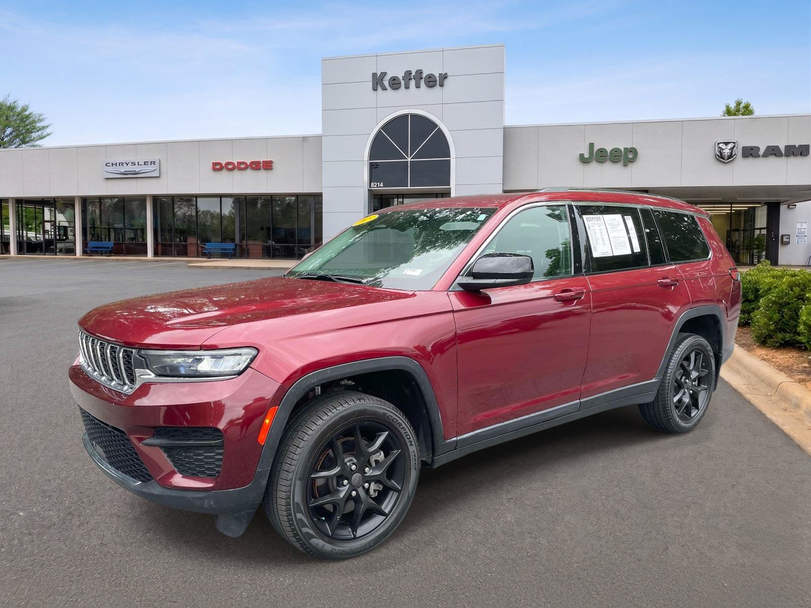 Used 2023 Jeep Grand Cherokee L Laredo