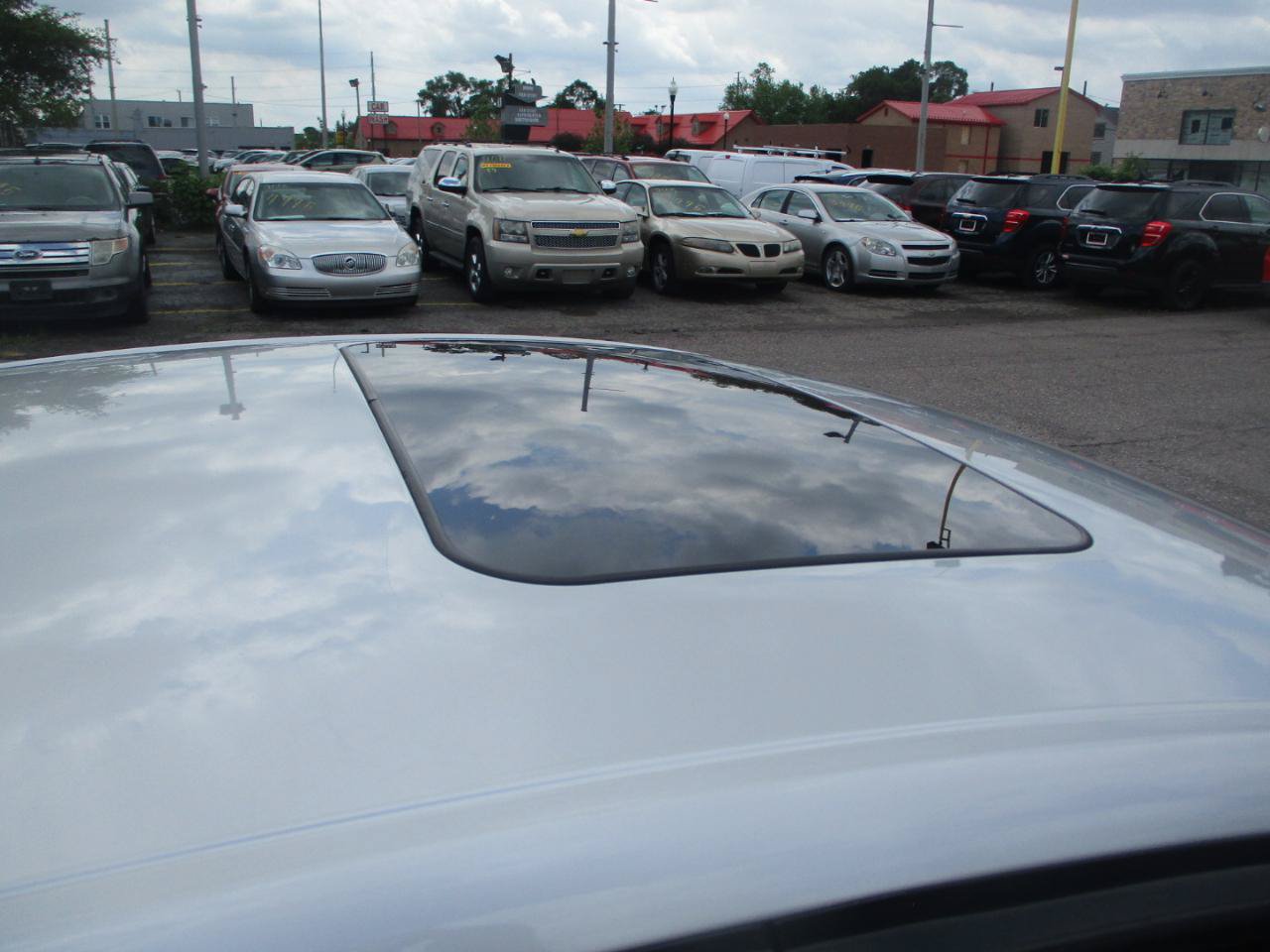 Used 2016 Ford Fusion SE w/ Equipment Group 201A FWD image 7