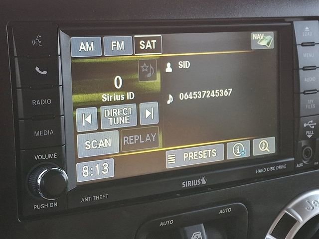 Used 2015 Jeep Wrangler Unlimited Sahara w/ Connectivity Group image 4