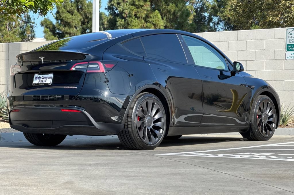 Used 2022 Tesla Model Y Performance AWD/4WD image 7