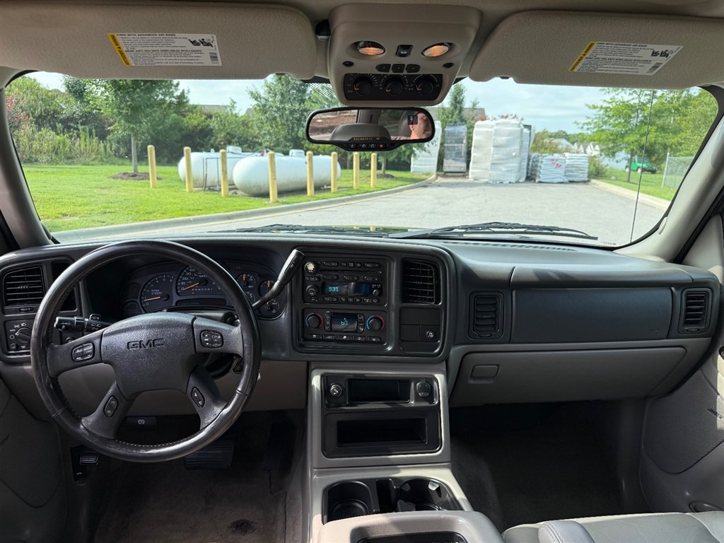 Used 2006 GMC Yukon SLT w/ SLT Preferred Equipment Group RWD image 23