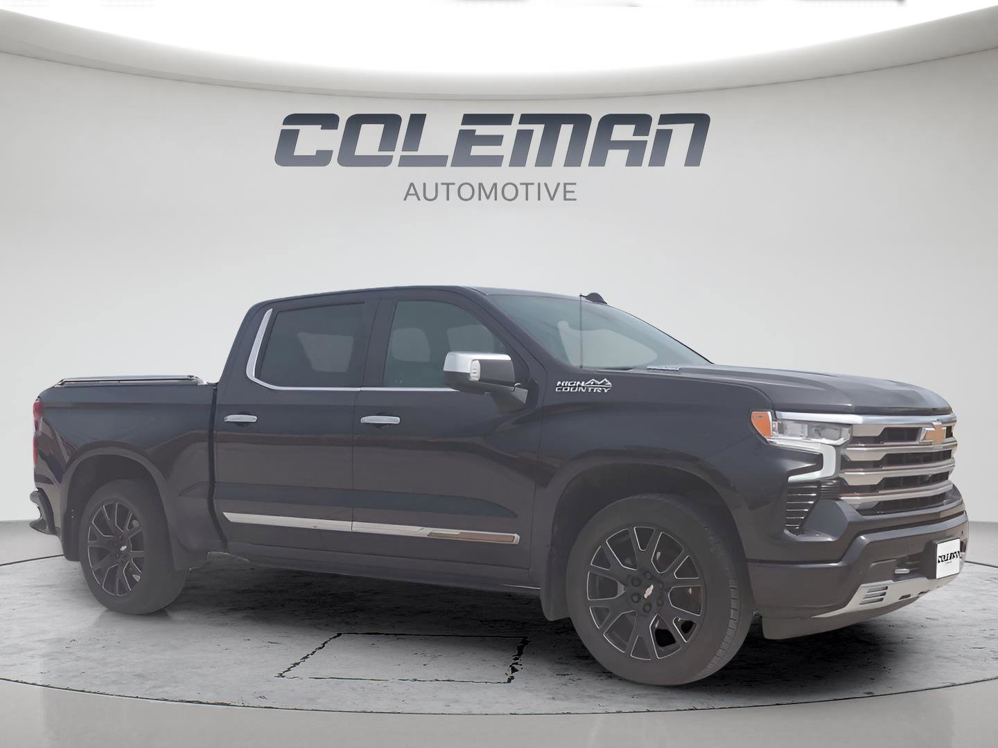 Used 2022 Chevrolet Silverado 1500 High Country w/ High Country Premium Package image 7