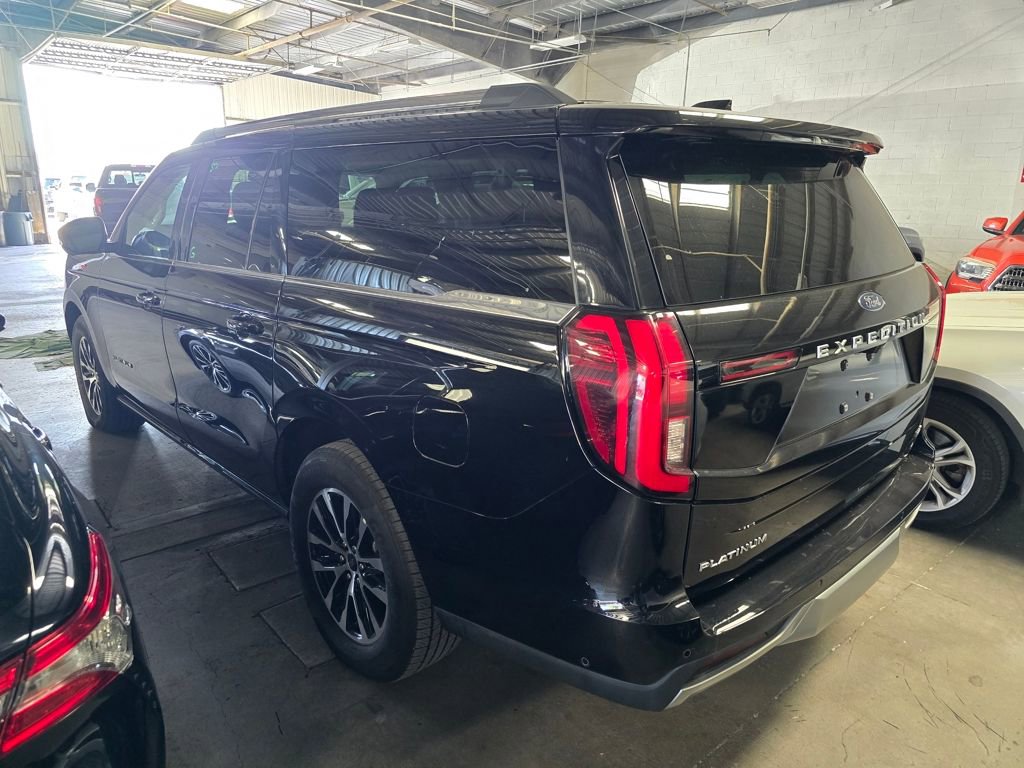 Used 2025 Ford Expedition Max Platinum image 5