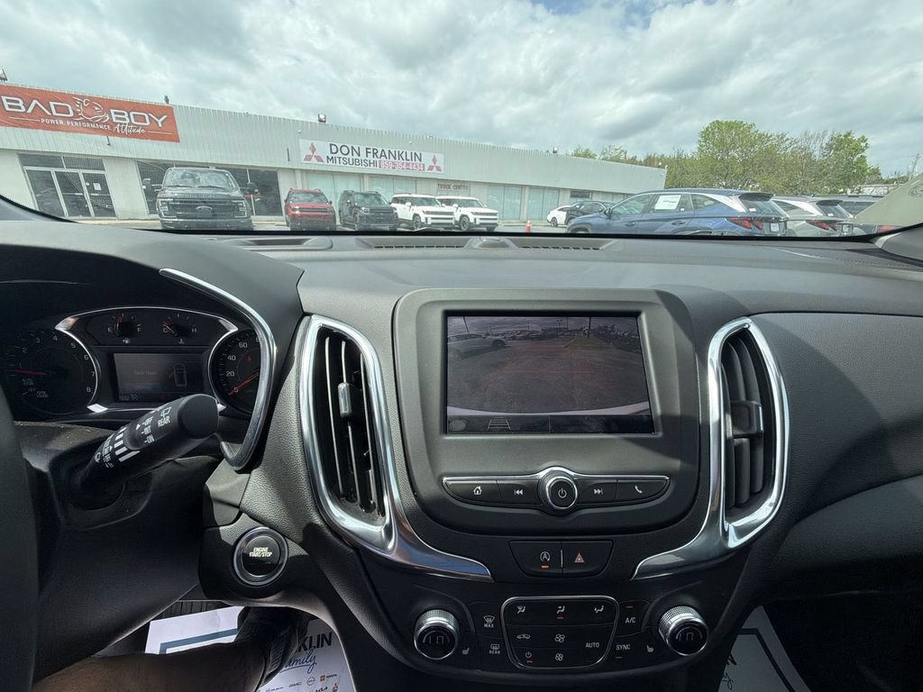 Used 2024 Chevrolet Equinox LT w/ Driver Convenience Package AWD/4WD image 17