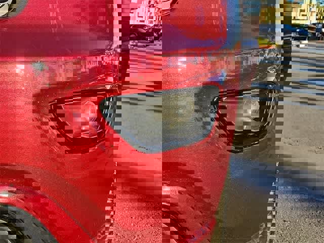 Used 2019 Jeep Grand Cherokee Altitude image 11