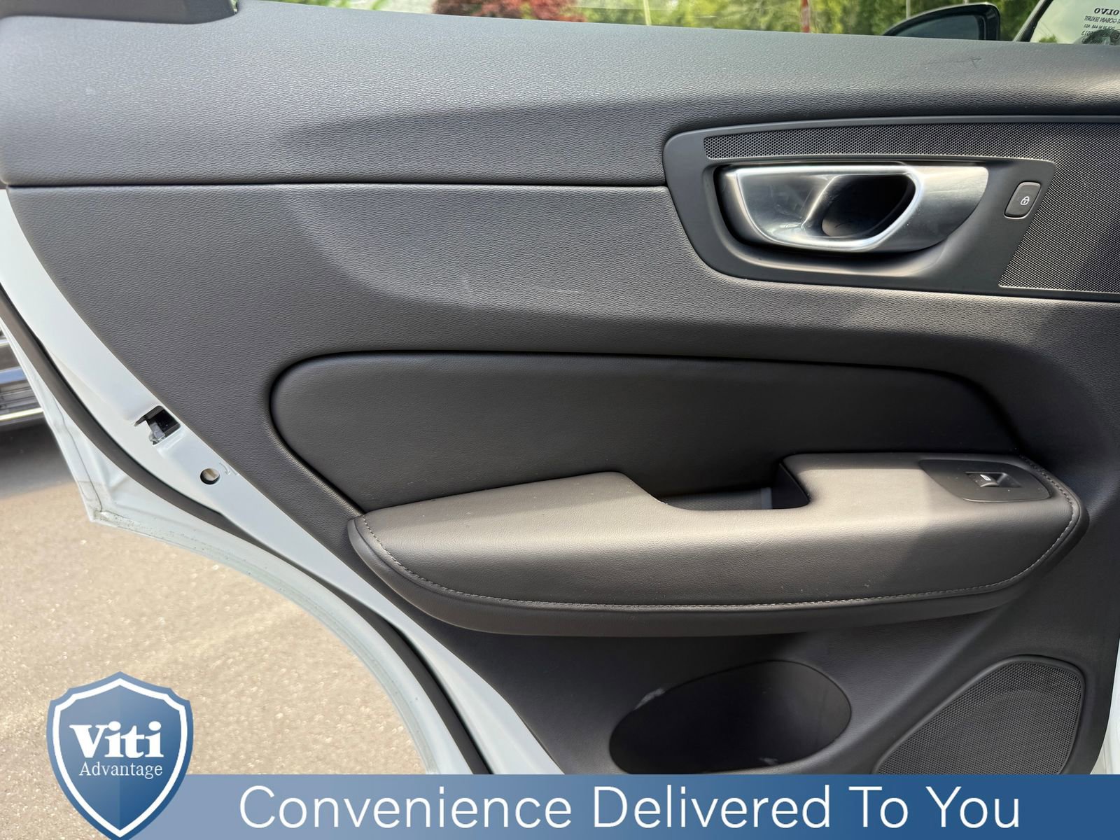 Certified 2024 Volvo XC60 B5 Core image 20