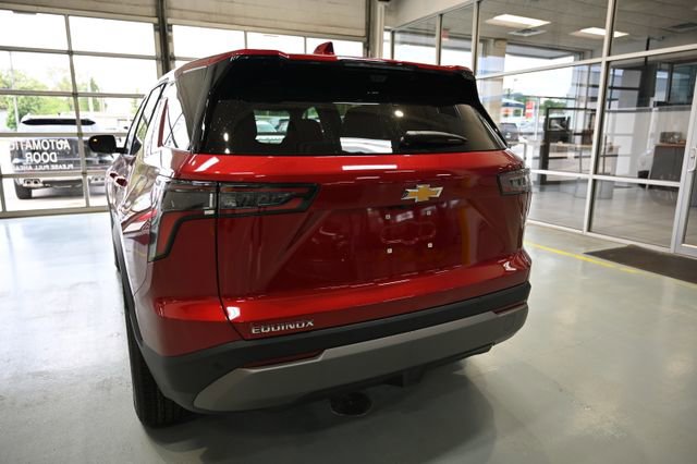 New 2026 Chevrolet Equinox LT FWD image 6