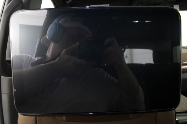 New 2026 Chevrolet Suburban High Country image 23