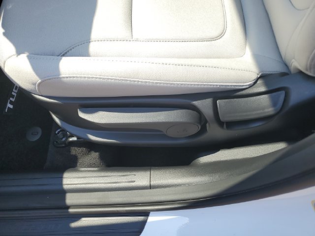 Certified 2026 Hyundai Tucson Blue SE w/ Tow & Go Package AWD/4WD image 18