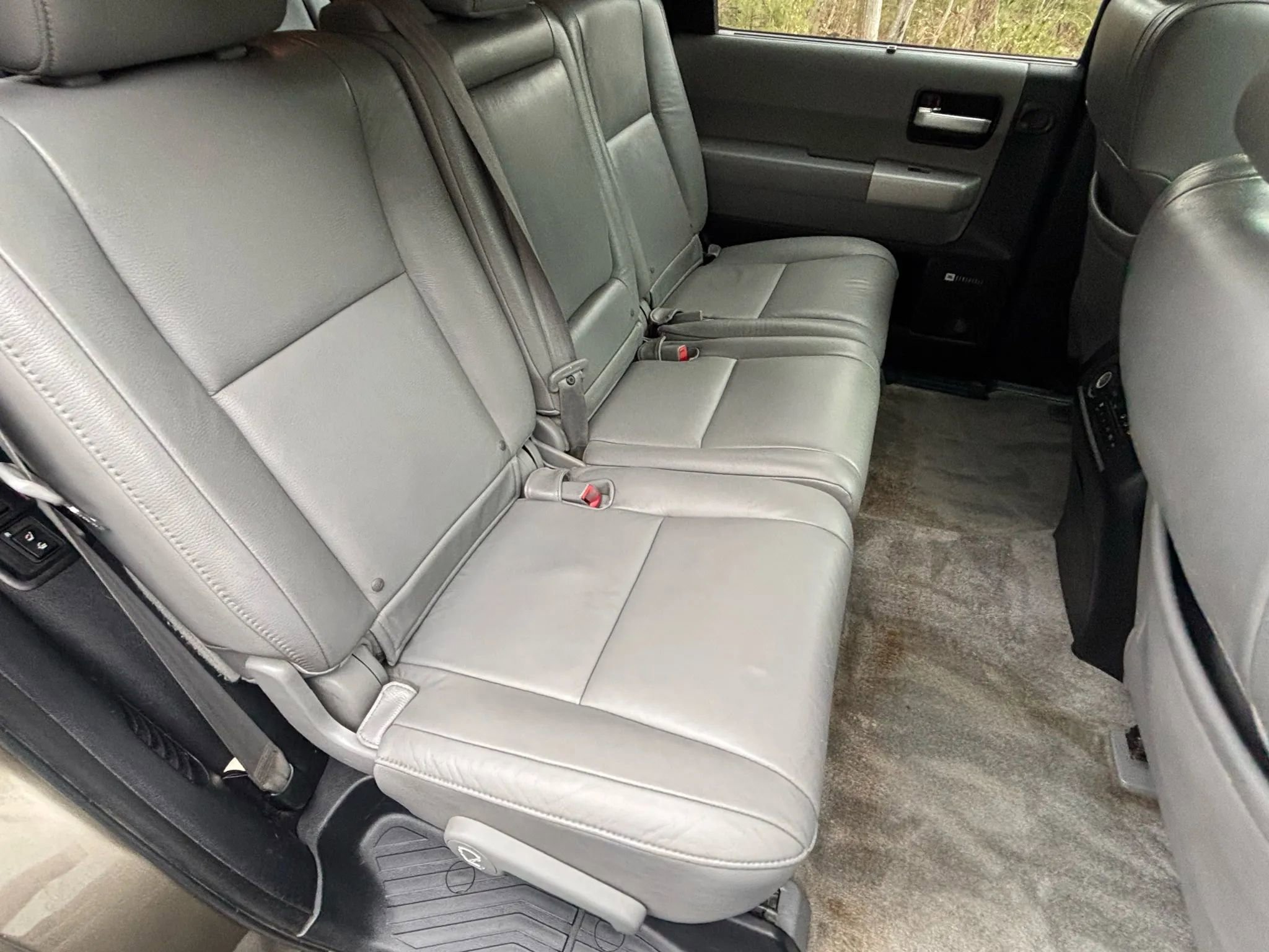 Used 2008 Toyota Sequoia Limited RWD image 23