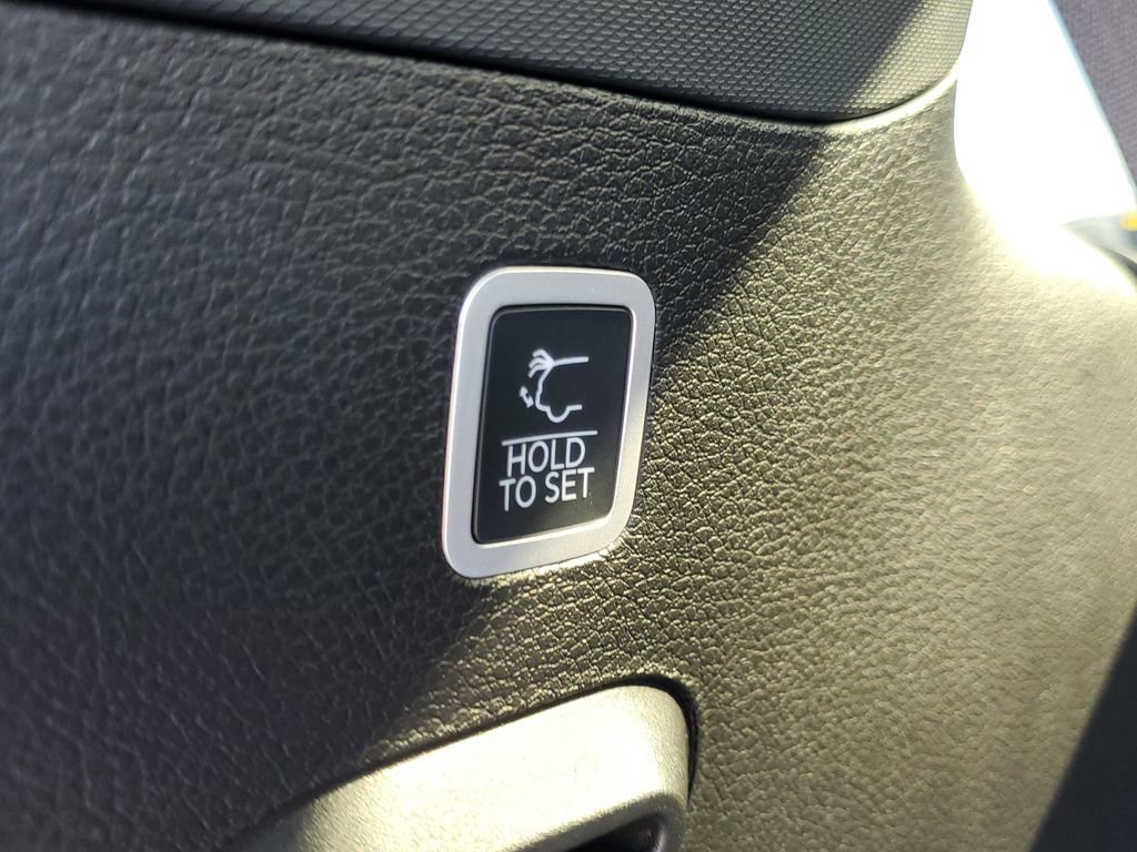 New 2025 Jeep Wagoneer Series II w/ Convenience Group I image 11