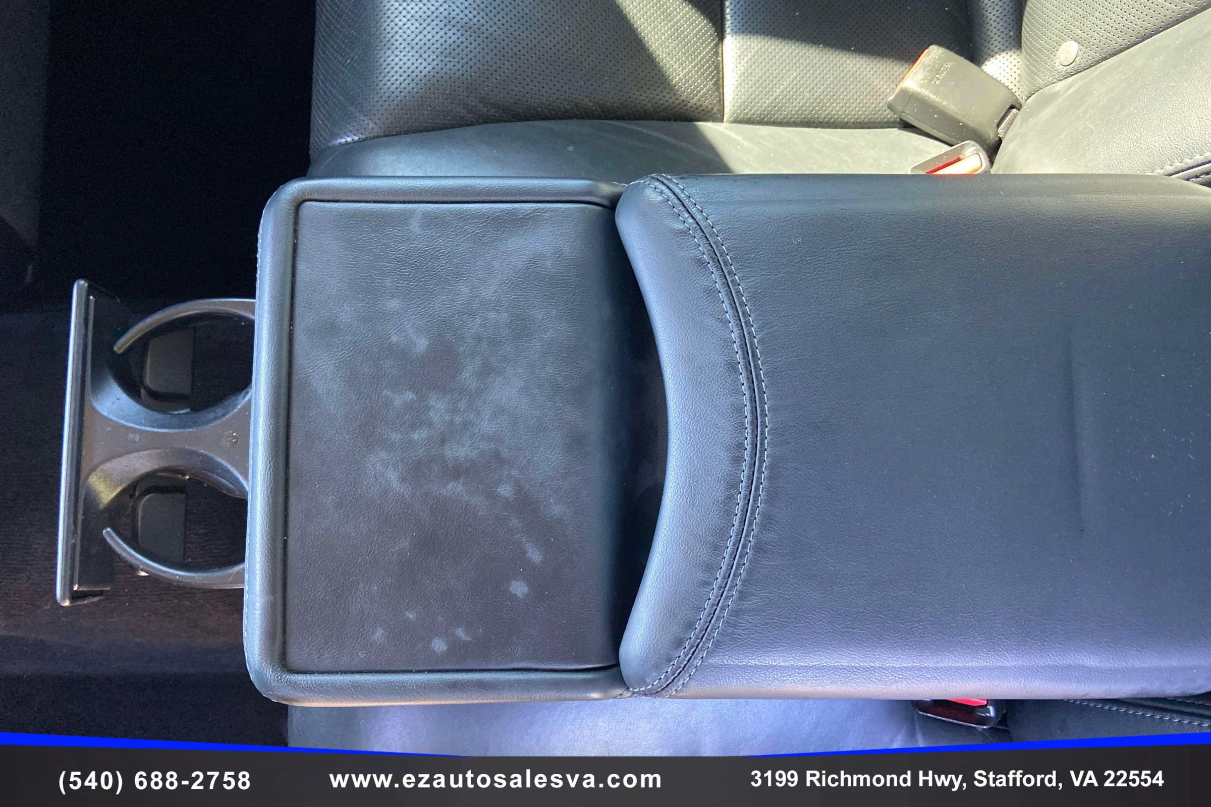 Used 2015 Lexus LS 460 w/ Comfort Package RWD image 29