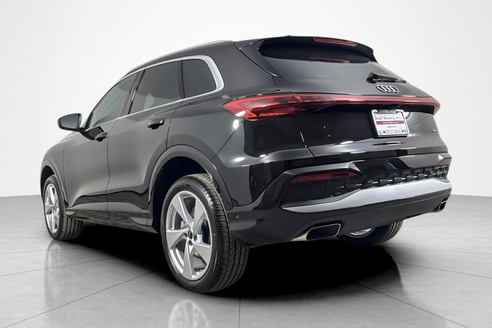 New 2025 Audi Q5 Premium Plus image 4