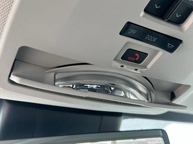 Used 2024 Toyota Sienna Limited AWD/4WD image 42