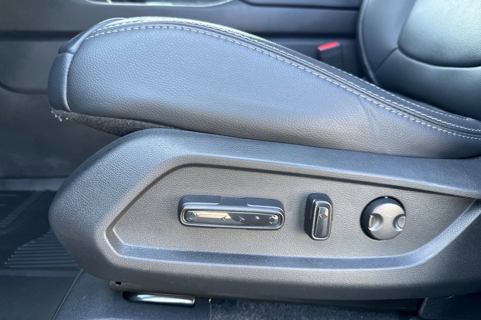 Used 2024 Honda Pilot EX-L image 14