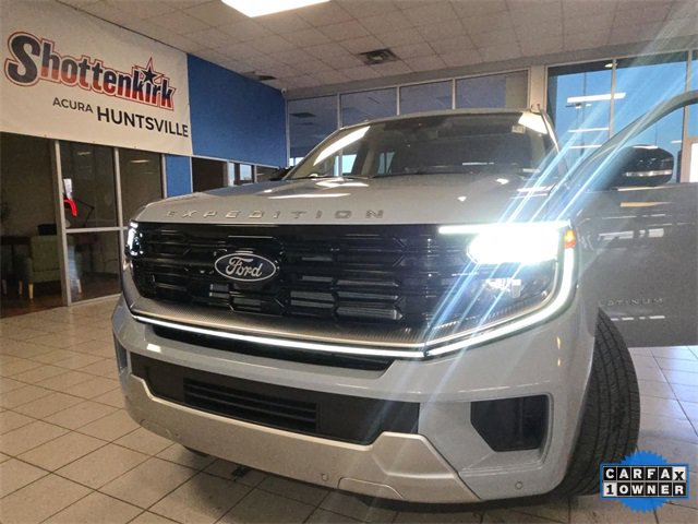 Used 2025 Ford Expedition Platinum image 28