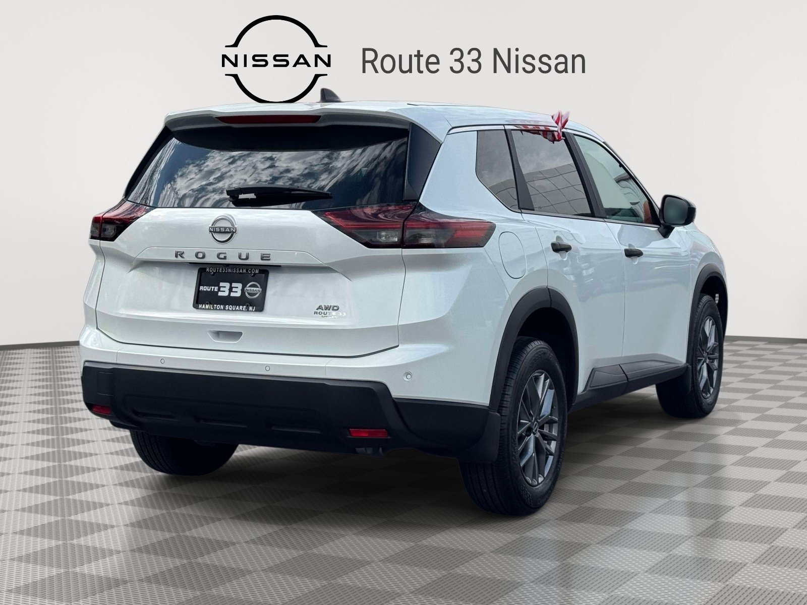 Used 2025 Nissan Rogue S AWD/4WD image 4