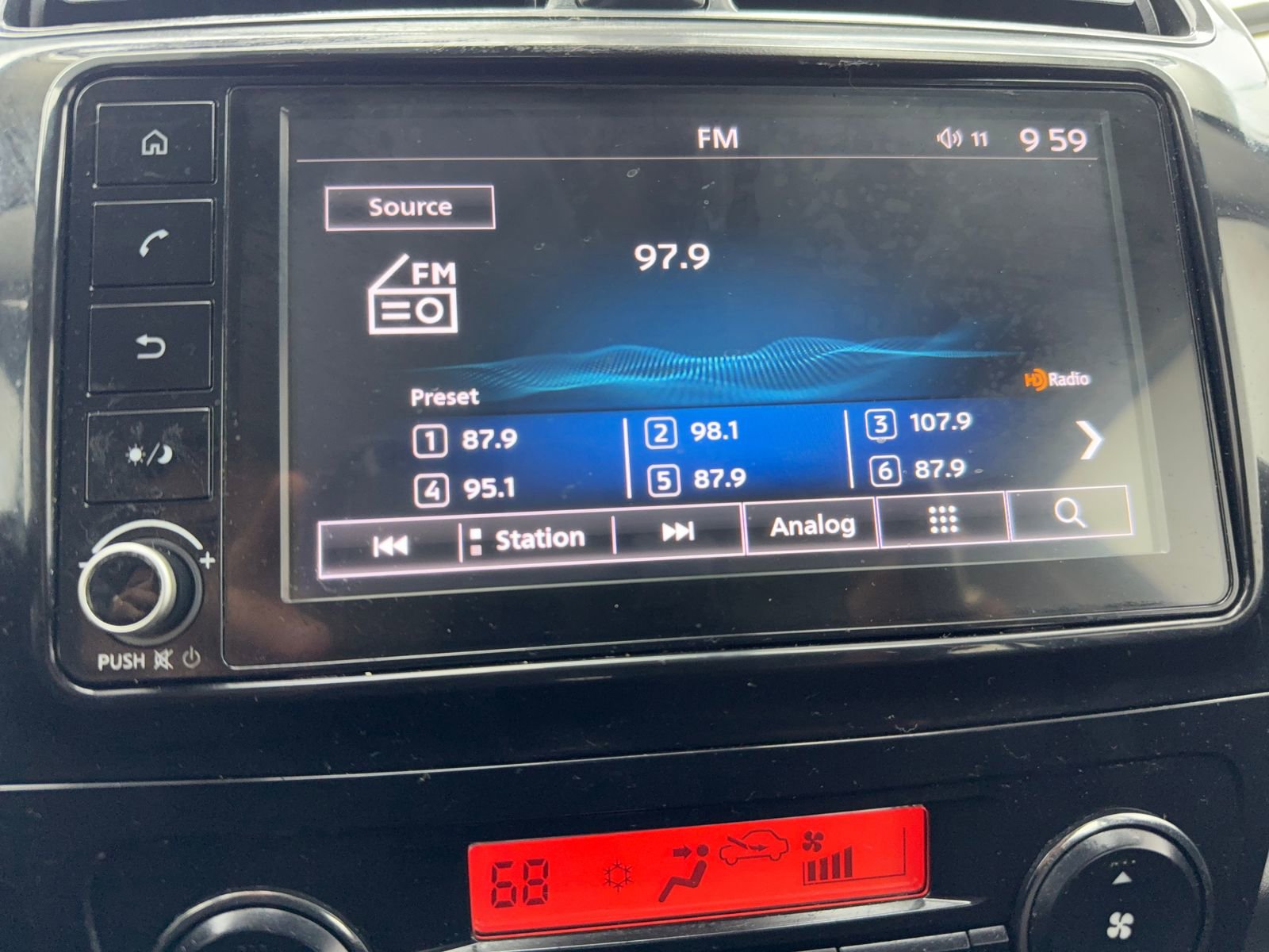 Used 2021 Mitsubishi Mirage LE image 24